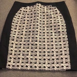 Worthington Skirts - Black and white trellis pencil skirt Worthington Skirts - Black and white trellis pencil skirt